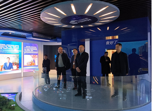 江蘇省宿遷市宿豫區政協劉主席一行到海利爾參觀